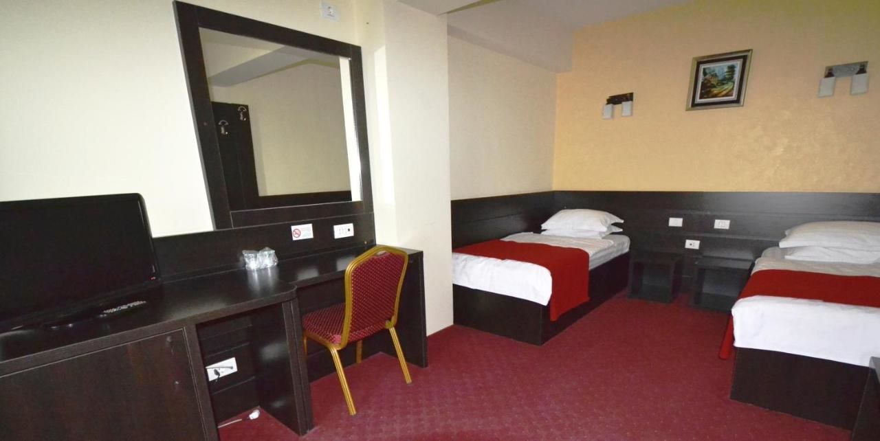Отель Hotel Ancor Бухарест-39
