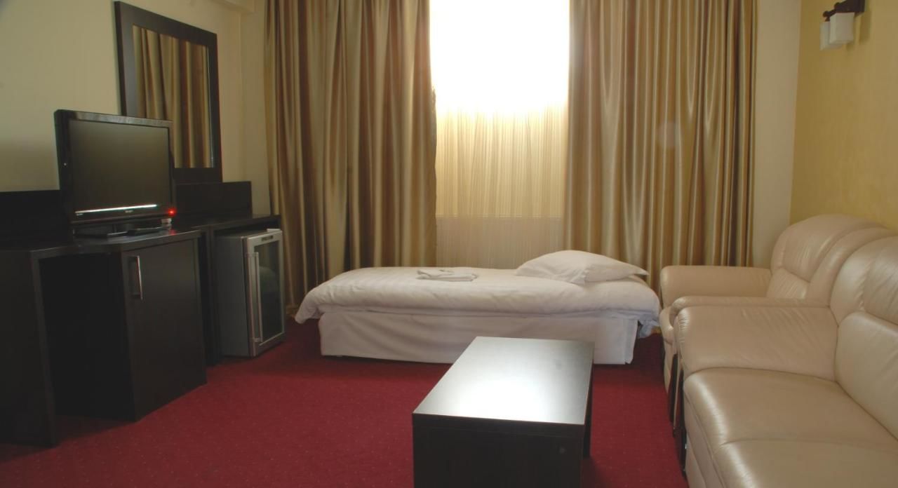 Отель Hotel Ancor Бухарест-40