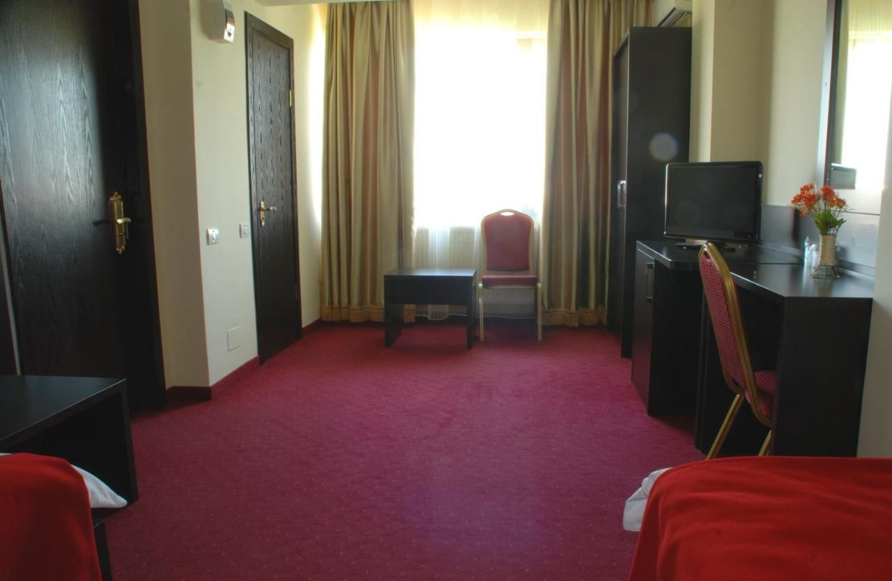 Отель Hotel Ancor Бухарест-42