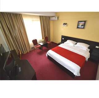 Отель Hotel Ancor Бухарест Люкс с 1 спальней-2