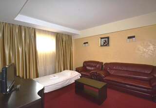 Отель Hotel Ancor Бухарест Люкс с 1 спальней-8
